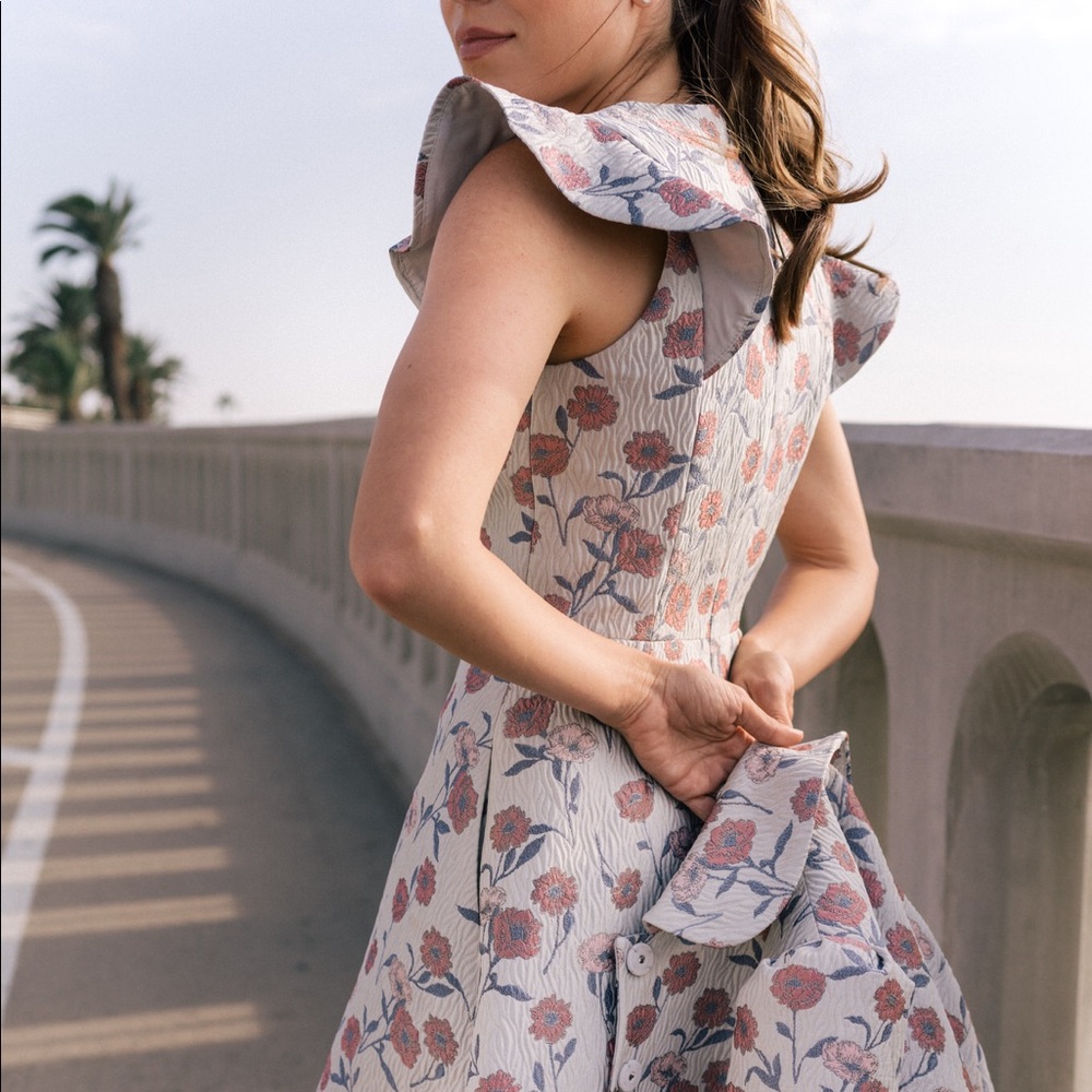 Gal Meets Glam Lola Dancing Daisy Jacquard Dress - Picture 3 of 15